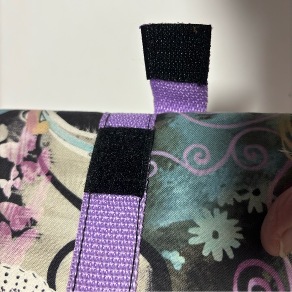 Coupon organizer holder fabric print purple green floral hook & loop closure. - Picture 4 of 12